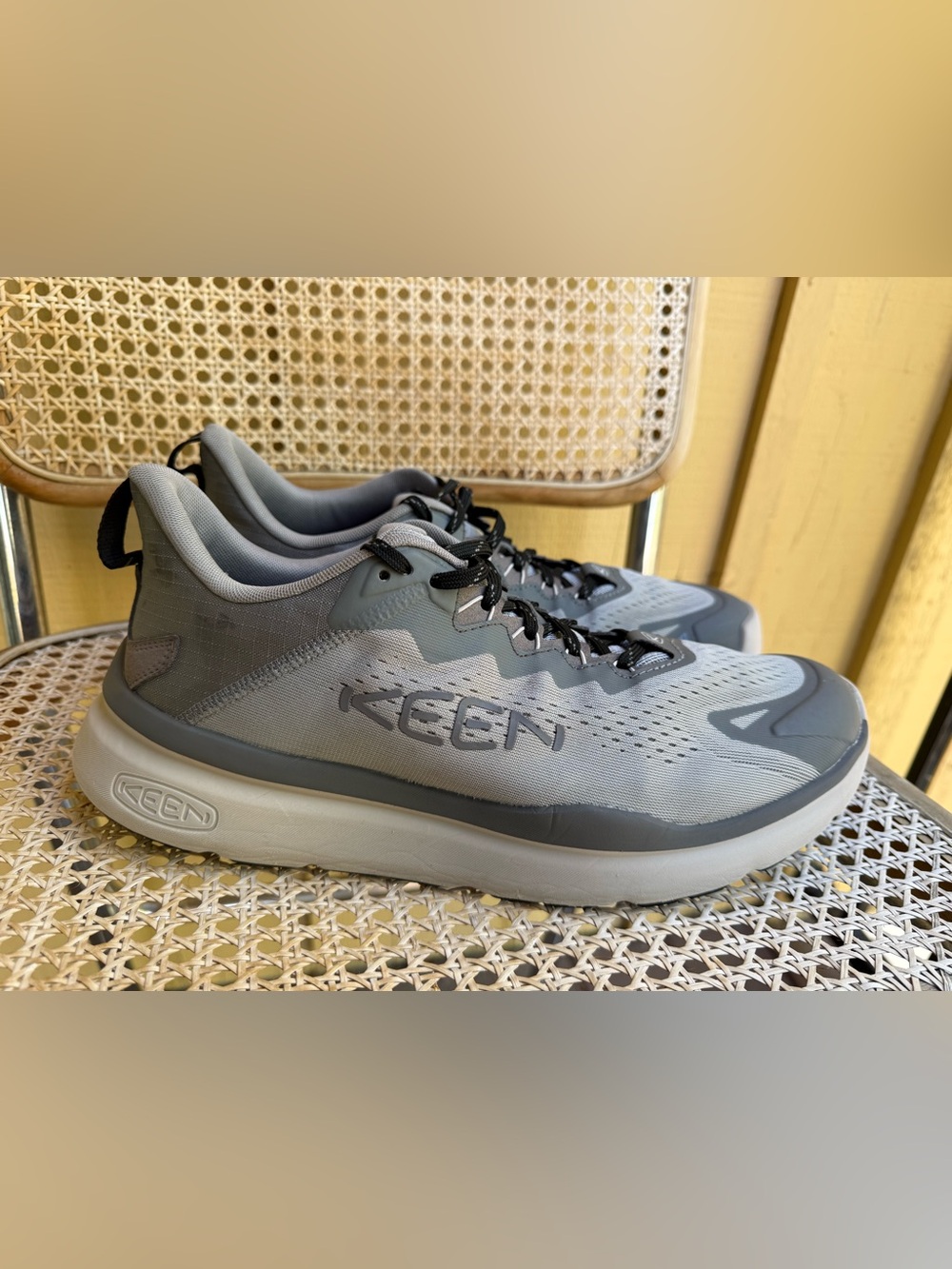 KEEN Men’s WK450 Grey Sneakers Size 11.5